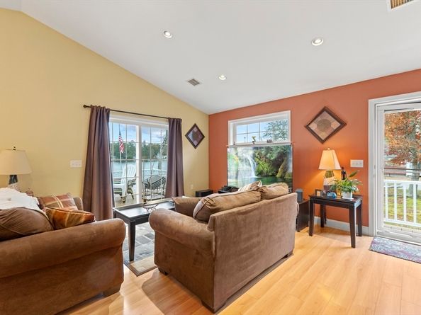 91 Agawam Lake Shore Drive, Wareham MA 02571