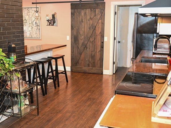 5 Brookville Ave, Brockton MA 02302