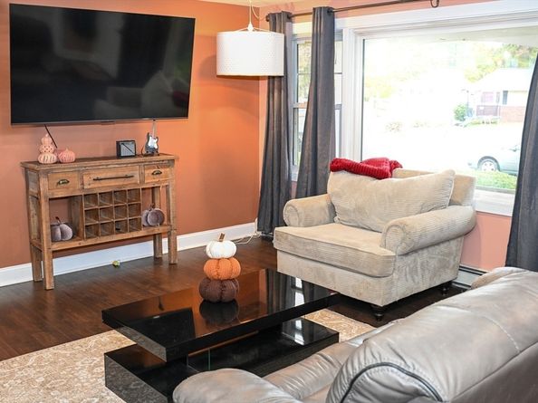 5 Brookville Ave, Brockton MA 02302