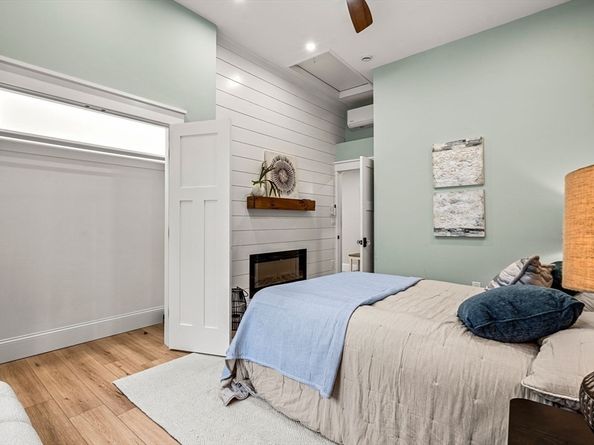 36 Ober Rd 36, Newton MA 02459