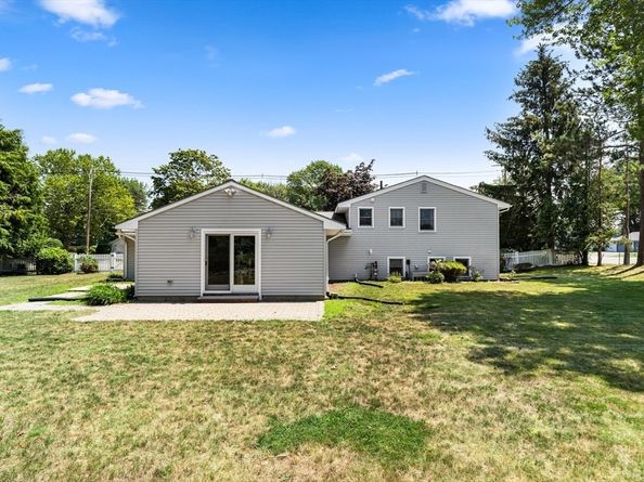 62 Catherine Drive, Peabody MA 01960