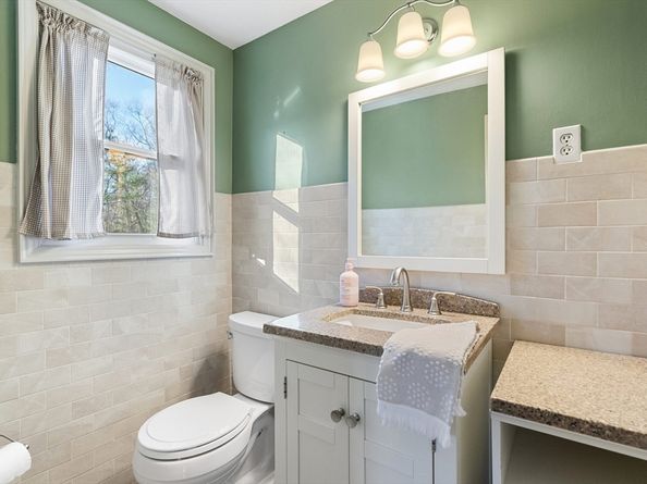 62 Catherine Drive, Peabody MA 01960