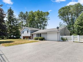 62 Catherine Drive, Peabody MA 01960