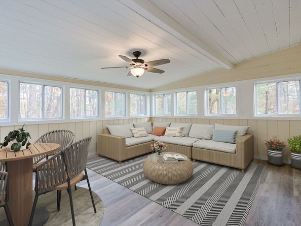 328 Millville Rd, Uxbridge MA 01569