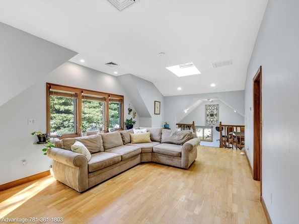 122 North Elm Street, West Bridgewater MA 02379