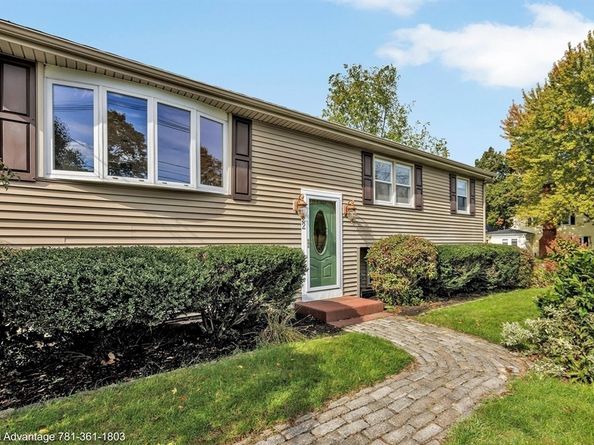 122 North Elm Street, West Bridgewater MA 02379