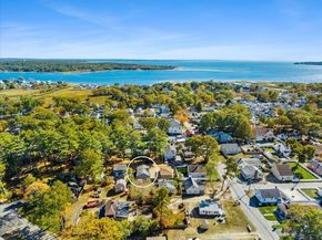 8 Charles St, Wareham MA 02571