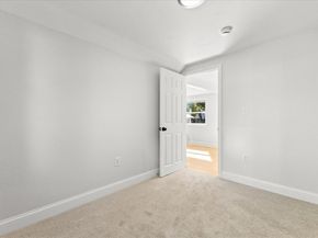 8 Charles St, Wareham MA 02571