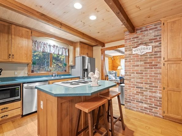 717 Tipton Rock Road, Southbridge MA 01550