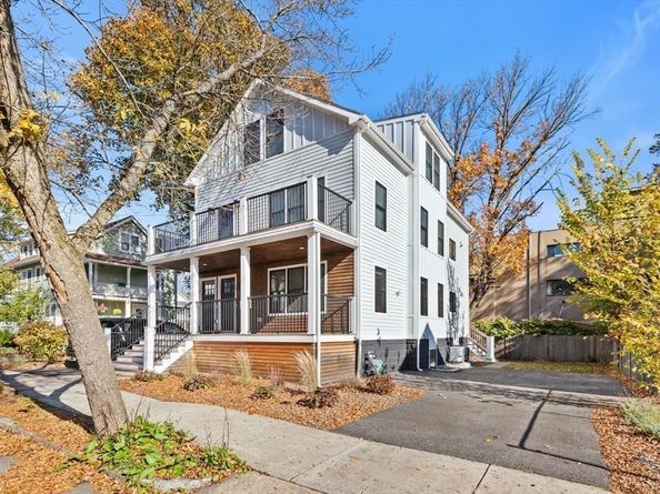 15 Higgins St 15, Arlington MA 02476