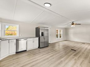 5 Marks Way, Carver MA 02330