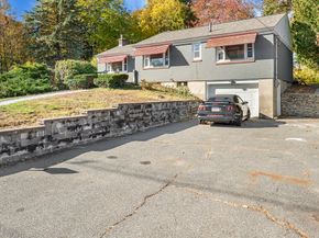 399 Union St, Leominster MA 01453