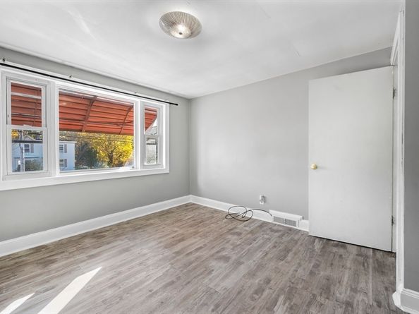 399 Union St, Leominster MA 01453