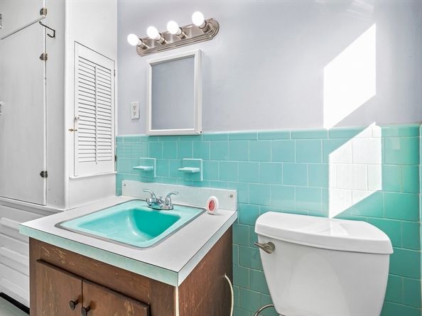 399 Union St, Leominster MA 01453