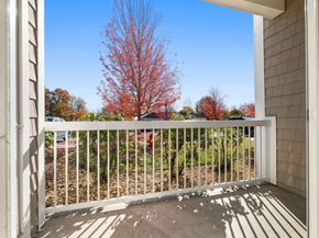 170 Clocktower Dr 5103, Waltham MA 02452