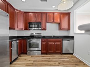 170 Clocktower Dr 5103, Waltham MA 02452