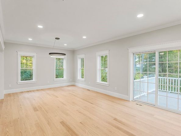 62 Larchmont Ln, Hanover MA 02339