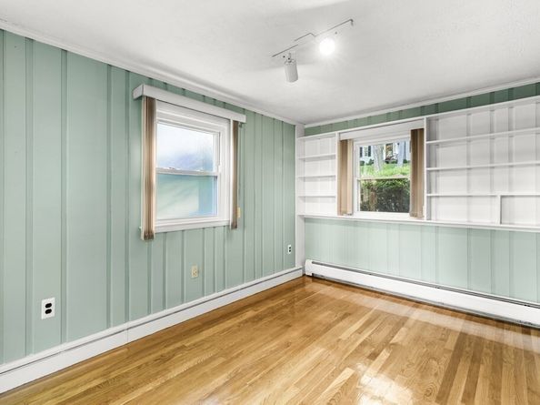 71 Cabot St, Milton MA 02186