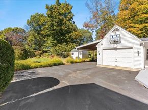 15 Troy St, Brockton MA 02301