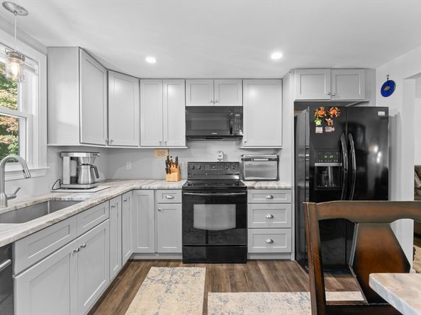 68 Cross St, Brockton MA 02301