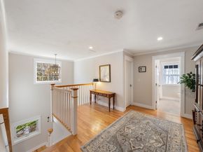 23 Stonebrook 11, Southborough MA 01772