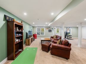 23 Stonebrook 11, Southborough MA 01772