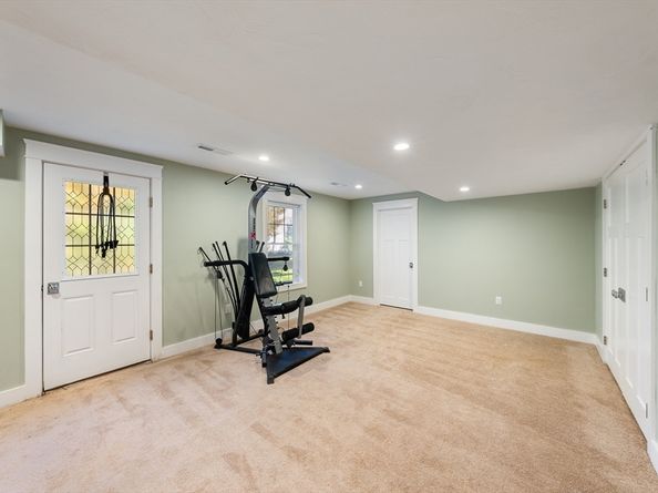 23 Stonebrook 11, Southborough MA 01772