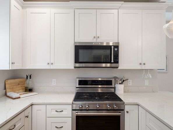 23 Stonebrook 11, Southborough MA 01772