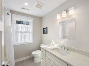 23 Stonebrook 11, Southborough MA 01772