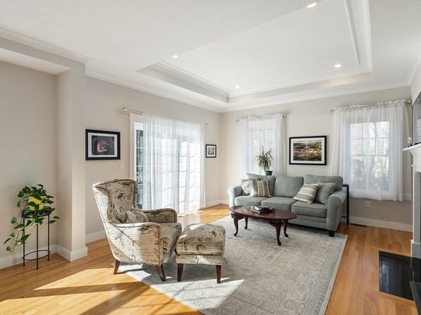 23 Stonebrook 11, Southborough MA 01772