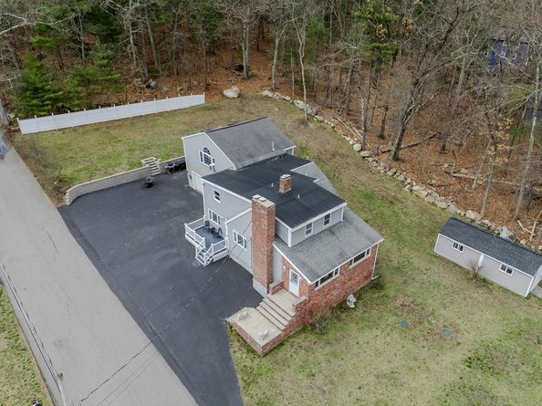 15 Grand St, Wilmington MA 01887