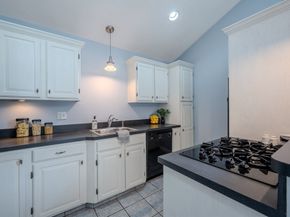 15 Grand St, Wilmington MA 01887