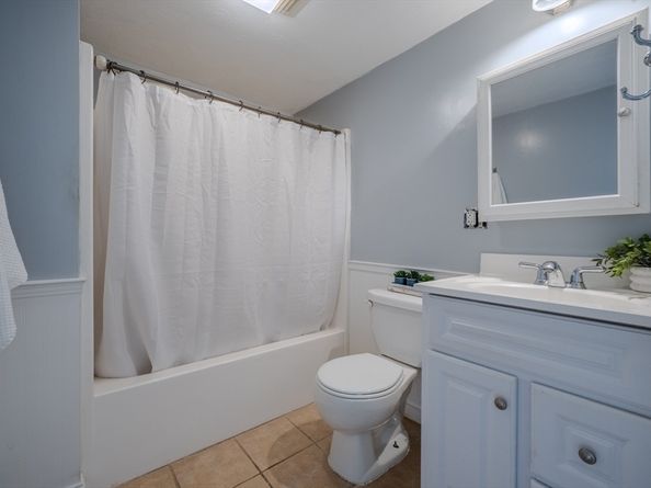 15 Grand St, Wilmington MA 01887