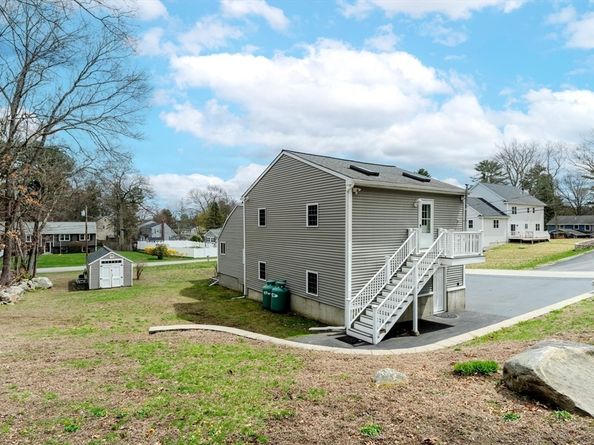 15 Grand St, Wilmington MA 01887
