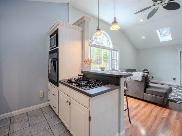 15 Grand St, Wilmington MA 01887