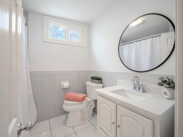 15 Grand St, Wilmington MA 01887