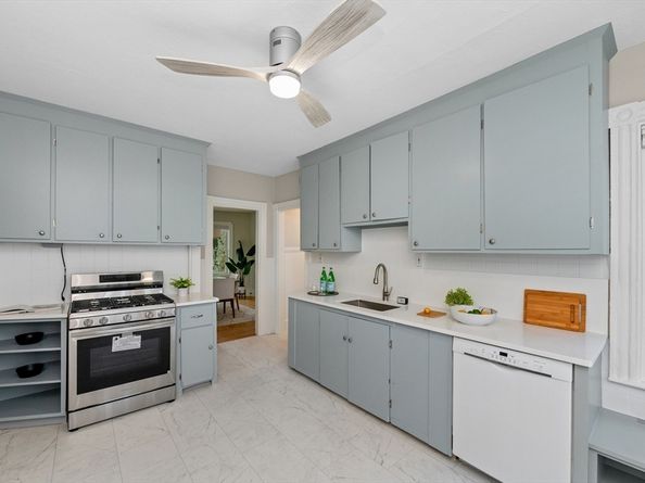 87 Holworthy St 2, Cambridge MA 02138