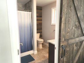 66 Oak St 66, Clinton MA 01510