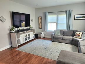 66 Oak St 66, Clinton MA 01510