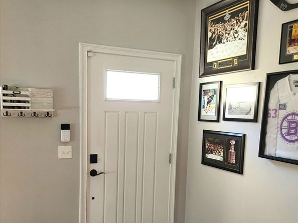 66 Oak St 66, Clinton MA 01510