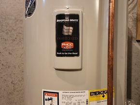 66 Oak St 66, Clinton MA 01510