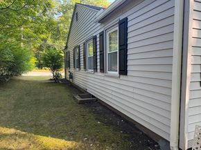 51 State Rd E, Westminster MA 01473