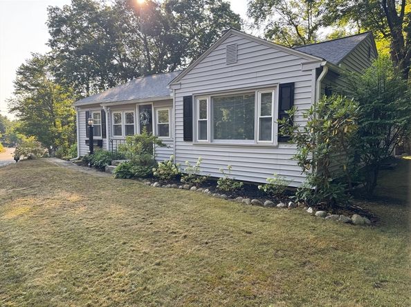 51 State Rd E, Westminster MA 01473