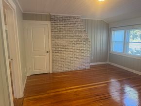 51 State Rd E, Westminster MA 01473
