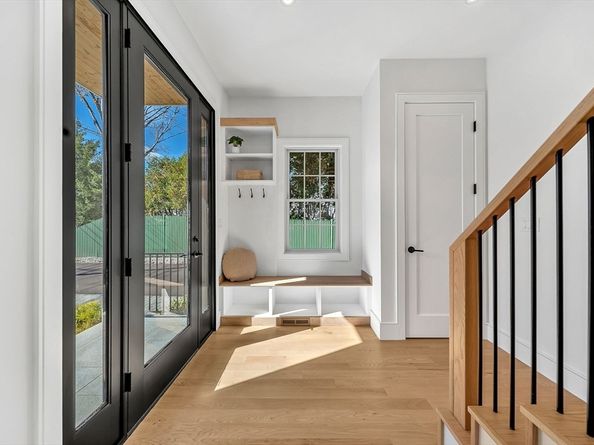 286 Nevada 286, Newton MA 02460