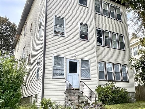 26 Derby Street, Worcester MA 01604