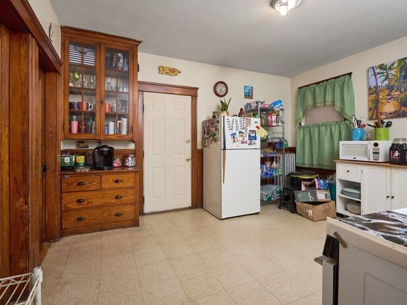 26 Derby Street, Worcester MA 01604
