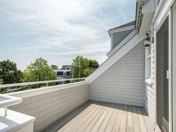 6 State Park Rd 2, Hull MA 02045