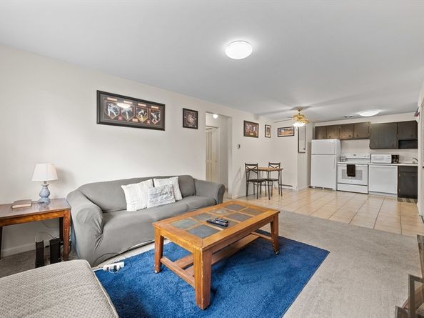 320 Elm St, Southbridge MA 01550