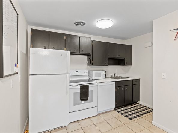 320 Elm St, Southbridge MA 01550